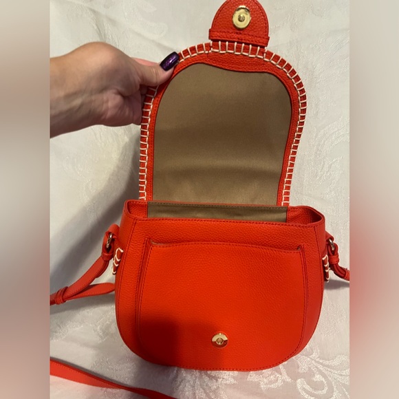 Talbots orange pebbled leather crossbody with white leather stitching trim - Picture 7 of 14